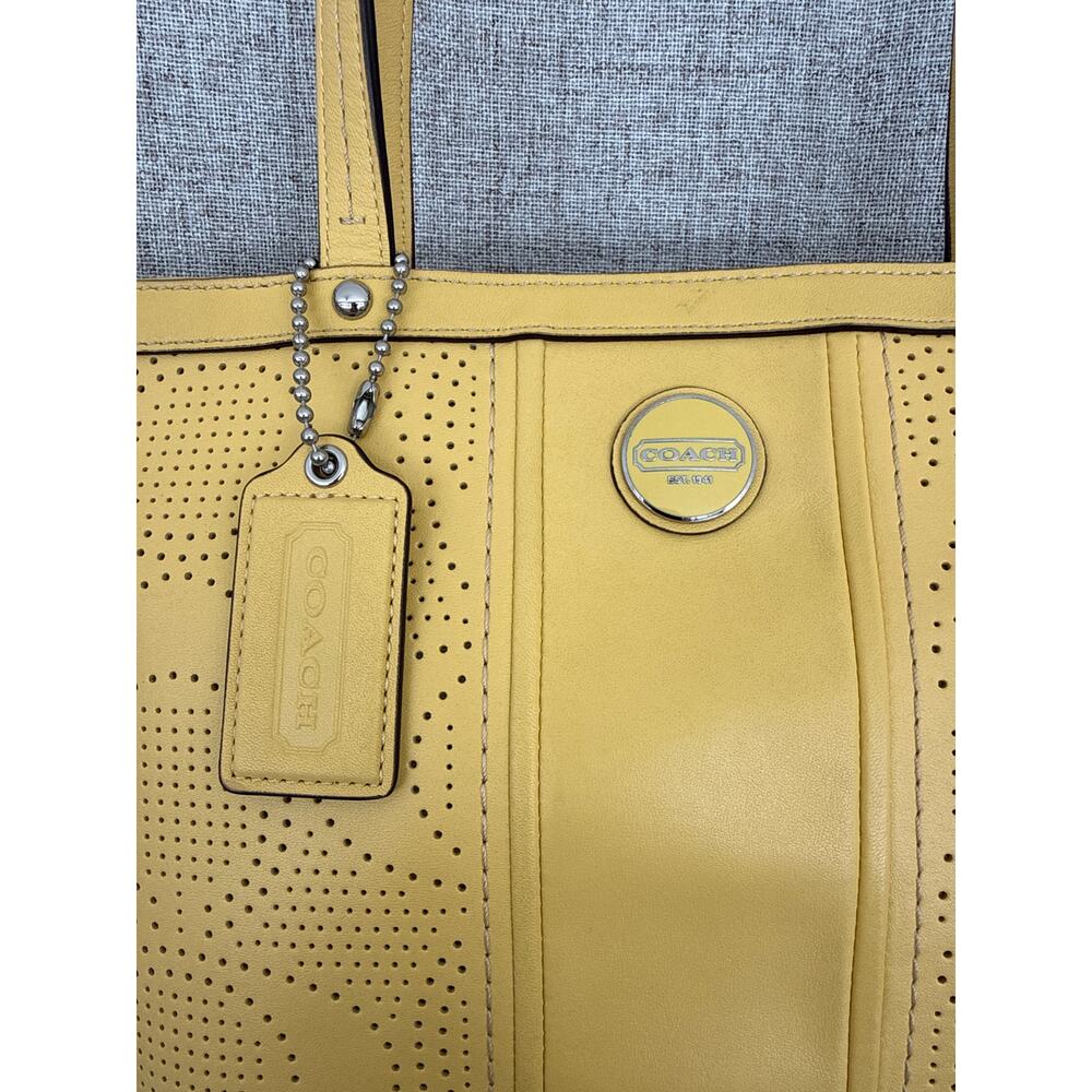 🎉🎉🎉SOLD Coach Lemon Yellow Pierced Logo Leather Medium Tote Bag